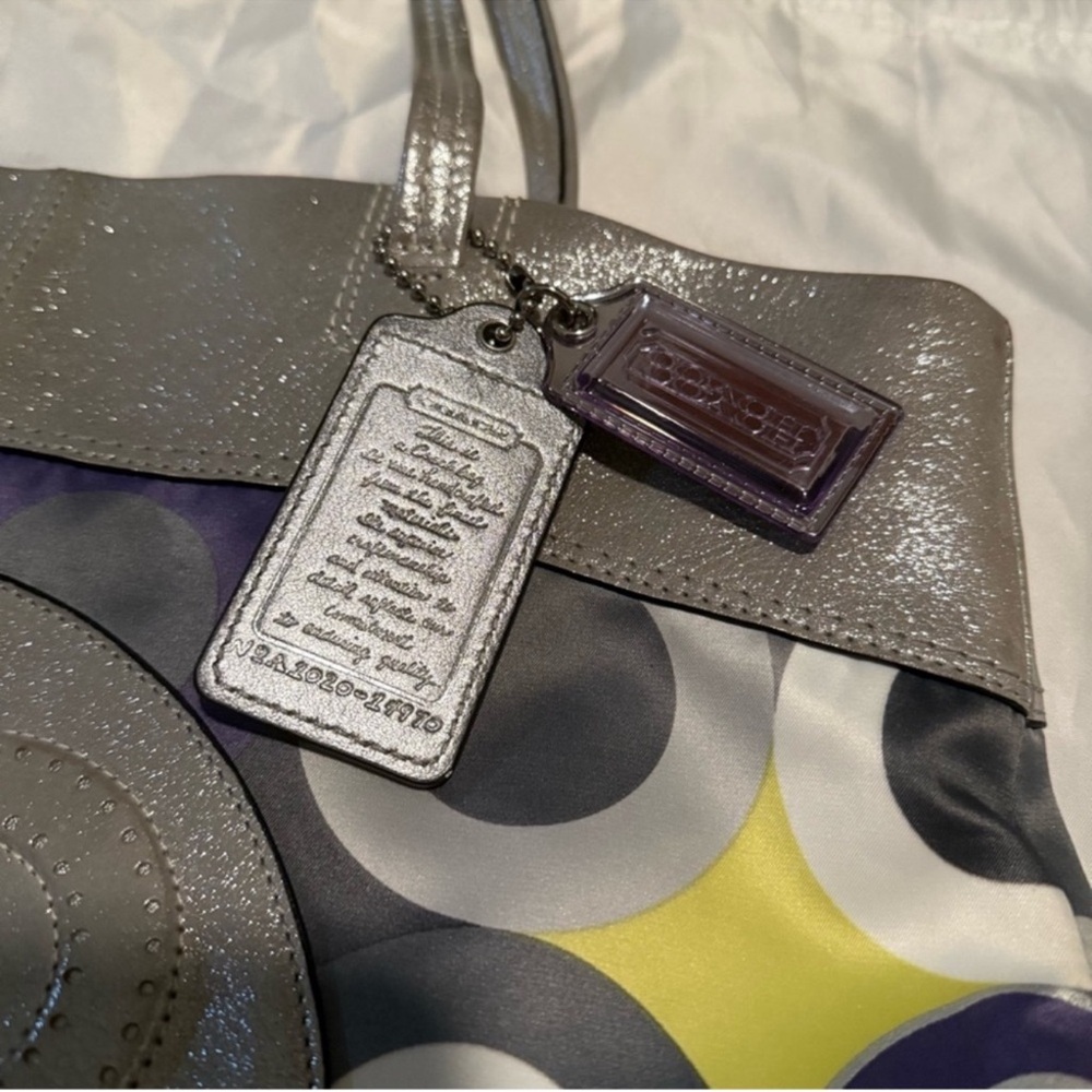 Coach Signature Tote Purse & Wallet Matching Set - Picture 8 of 10